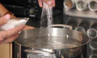 Как варить спагетти в кастрюле