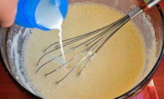 Пышные оладьи на молоке: рецепт без дрожжей