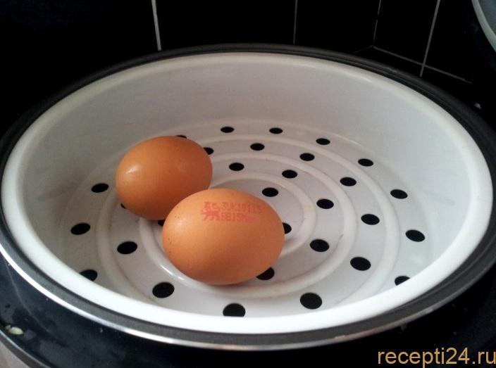 Сколько варить яйца в мешочек