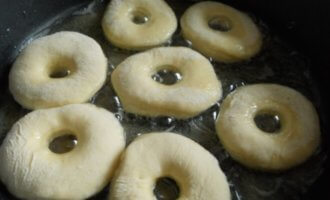 Рецепт пончиков в домашних условиях на сковороде